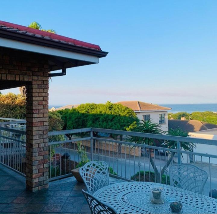 Nautilus Guesthouse Port Elizabeth Exterior photo